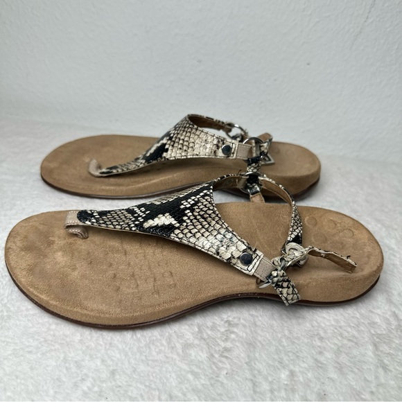 Vionic Kirra Snakeskin Sandals - Black and Cream Orthotic Comfortable Size 7 - Picture 2 of 14